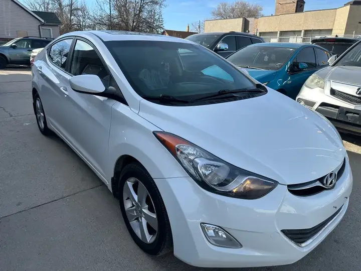 Hyundai Elantra 2013 photo 2