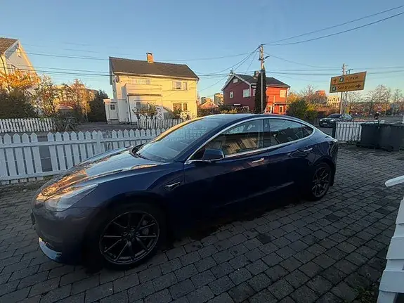 Tesla Model 3 2019 photo 4