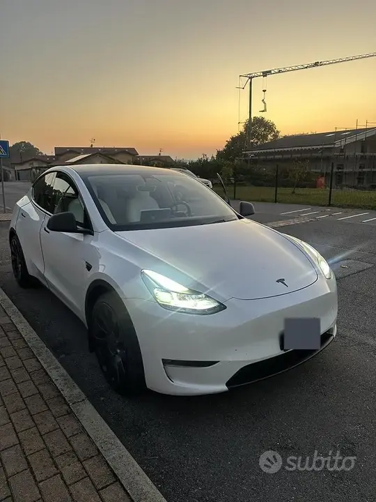 Tesla Model Y