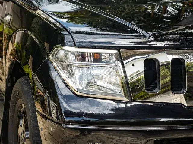 Nissan Navara 2010 photo 4
