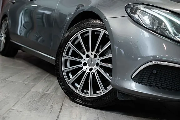 Mercedes-Benz E-Class 2017 photo 4