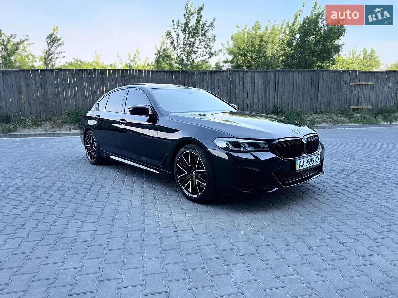 BMW 5 Series 2020 photo 4