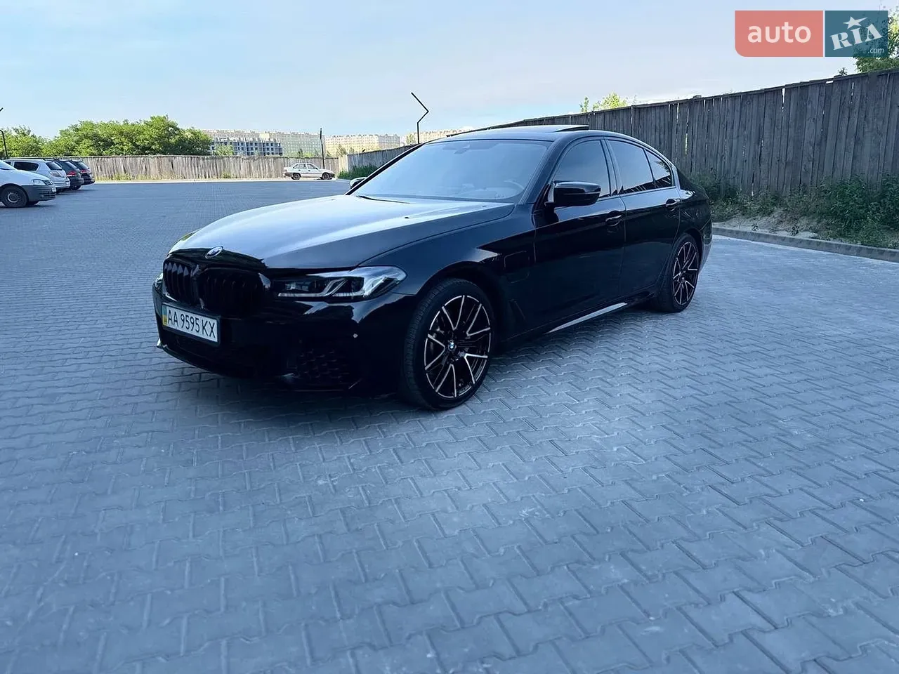BMW 5 Series 2020 photo 3
