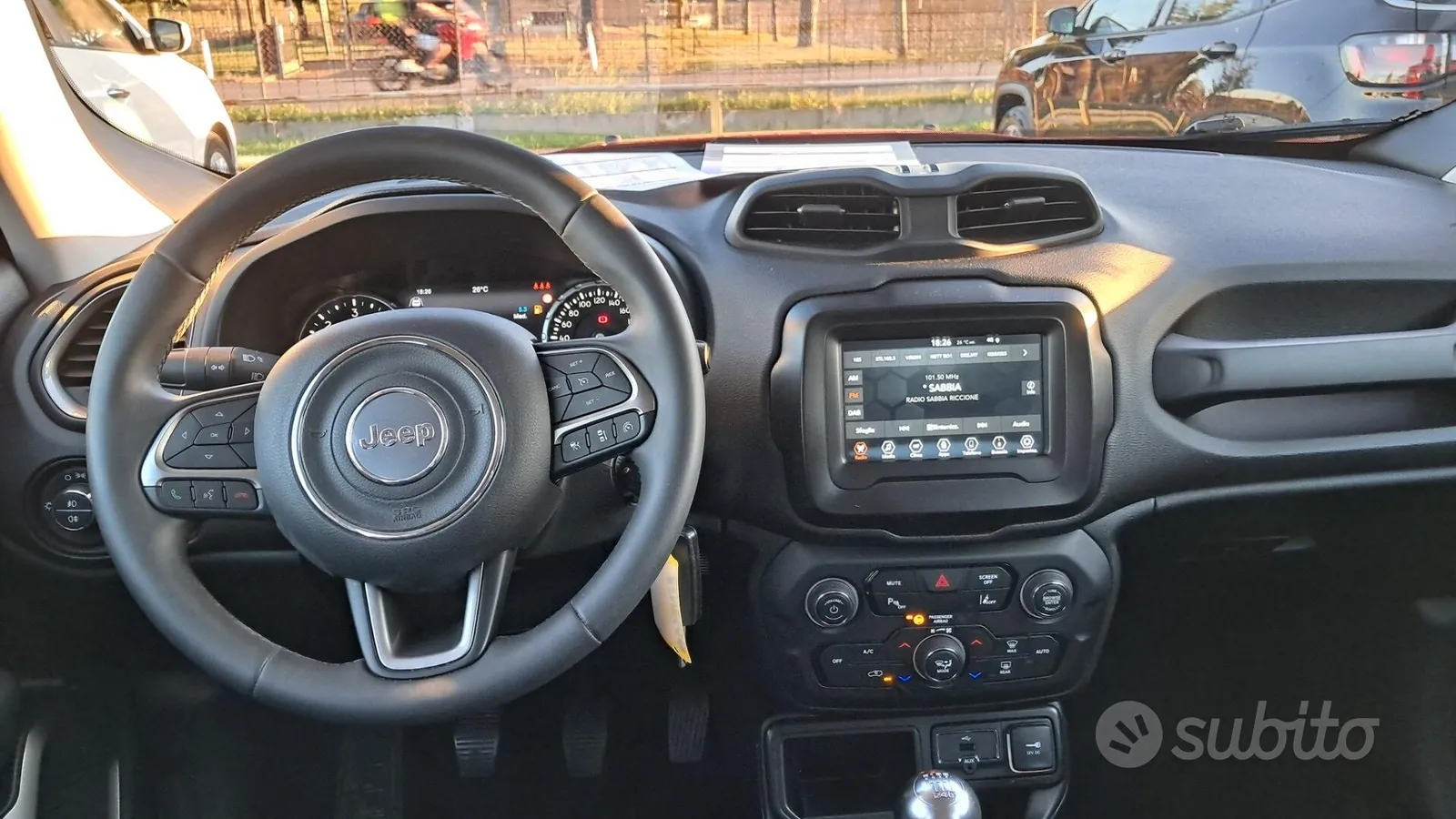 Jeep Renegade 2022 photo 3
