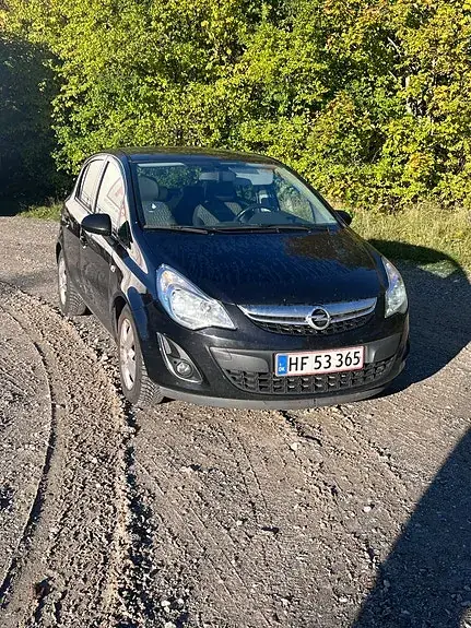 Opel Corsa 2012 photo 2