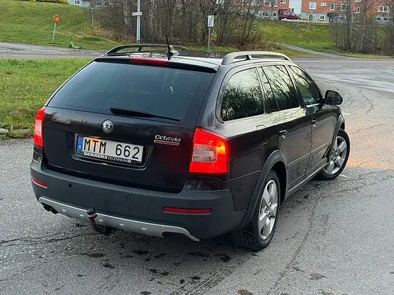Skoda Octavia Scout 2012 photo 4
