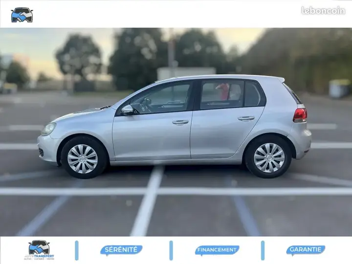 Volkswagen Golf 2011 photo 2