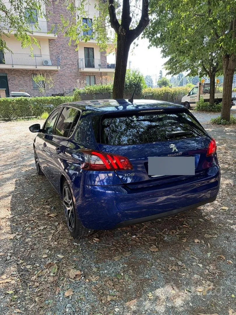 Peugeot 308 2018 photo 2