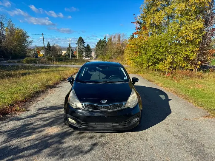 Kia Rio 2013 photo 2