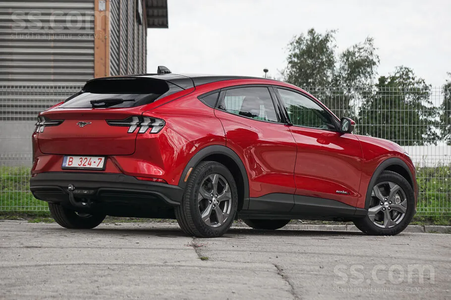 Ford Mustang Mach-E 2023 photo 4