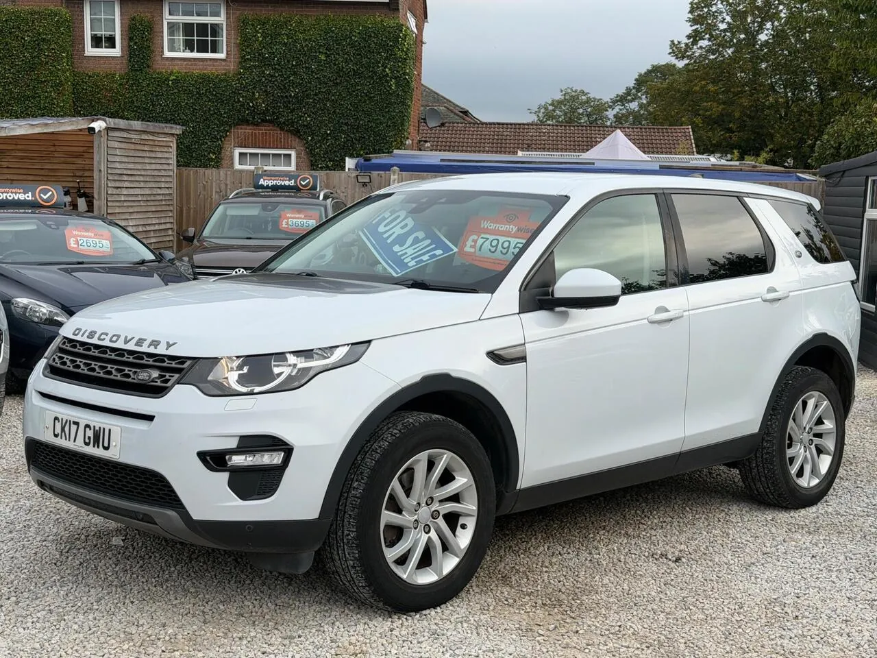 Land Rover Discovery Sport 2017 photo 3