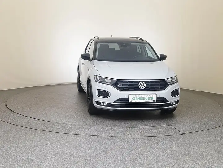Volkswagen T-Roc 2019 photo 2