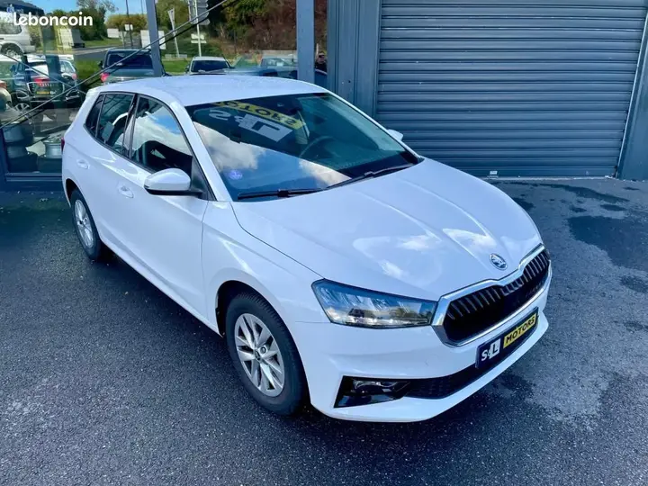 Skoda Fabia 2024 photo 3