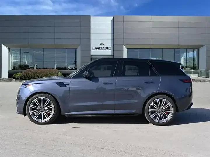 Land Rover Range Rover Sport 2023 photo 3