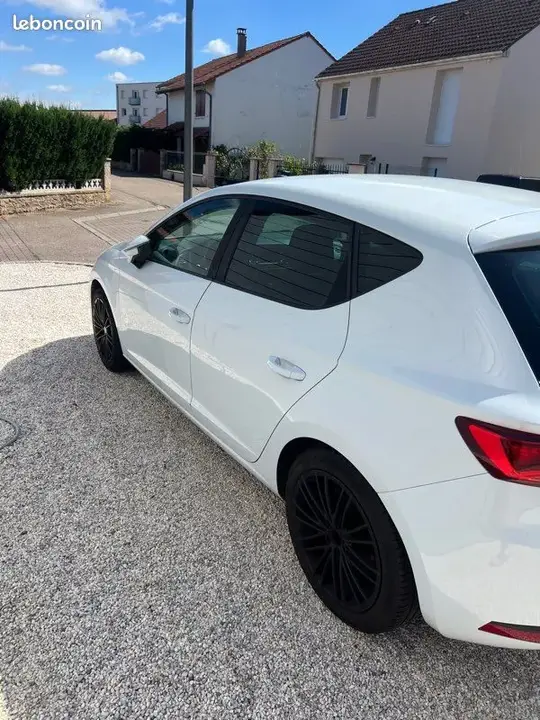 Seat Leon 2013 photo 2