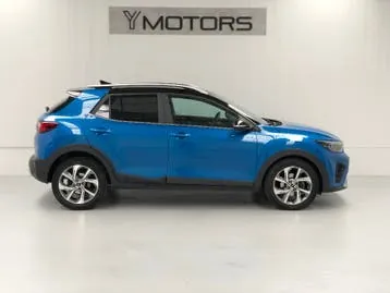 Kia Stonic 2022 photo 2