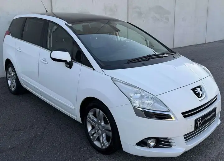 Peugeot 5008 2013 photo 5