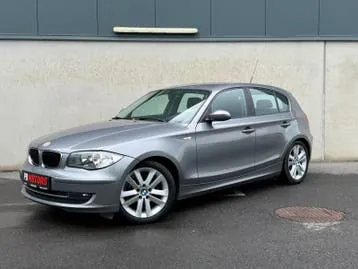 BMW 116I 2009 photo 2