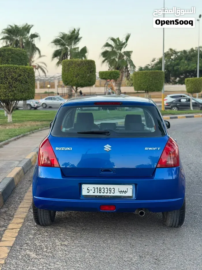 Suzuki Swift 2011 photo 3