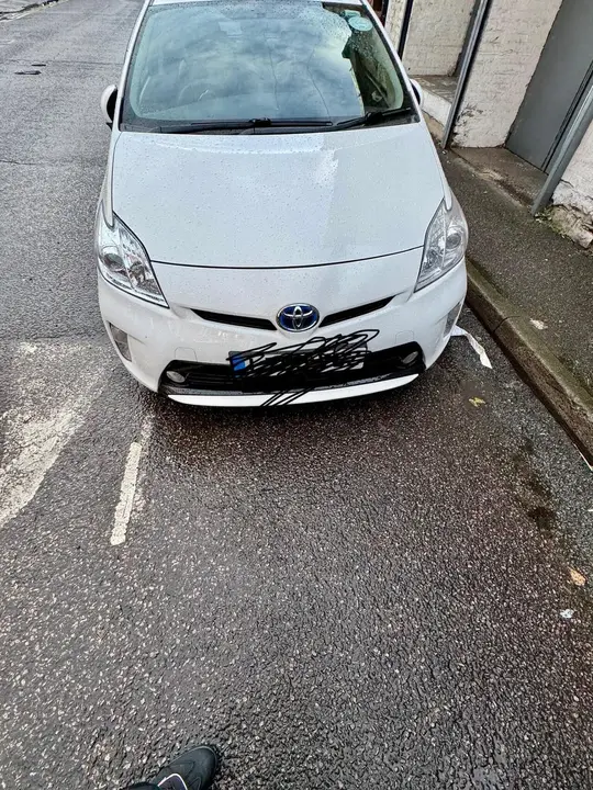 Toyota Prius 2015 photo 2