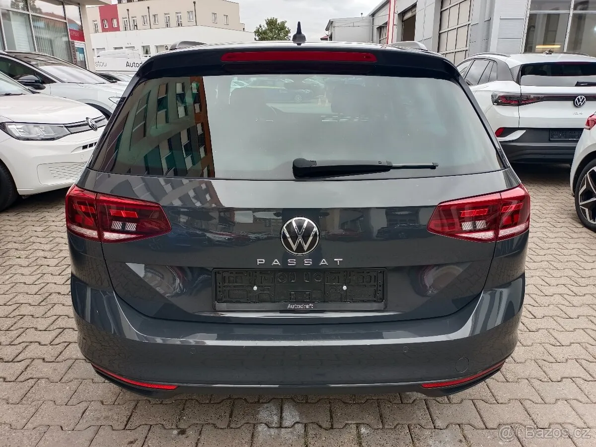 Volkswagen Passat 2021 photo 5