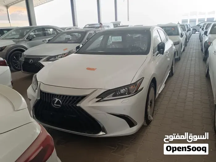 Lexus Es 350 2025 photo 2