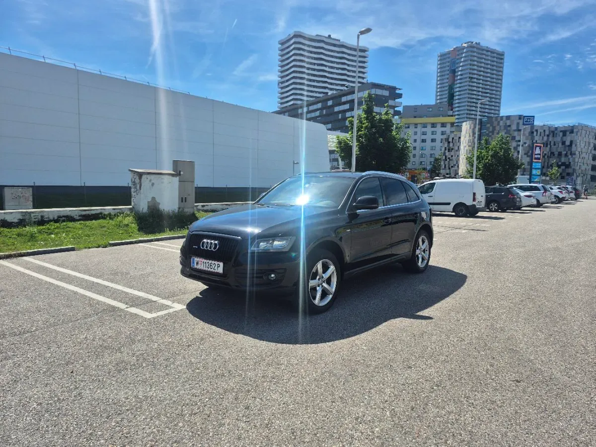 Audi Q5 2009 photo 2