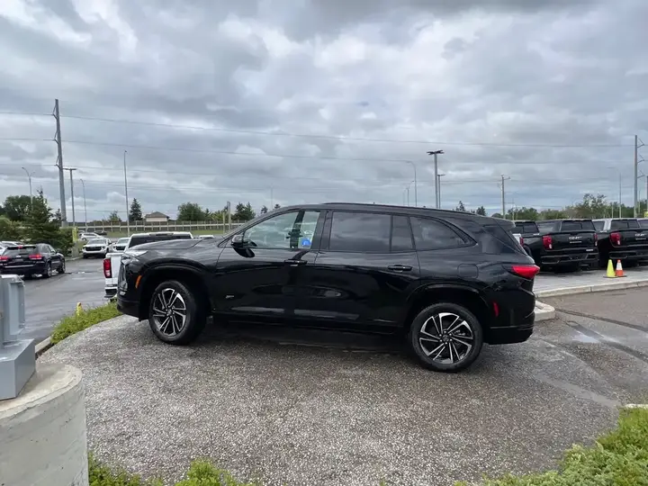 Buick Enclave 2026 photo 2