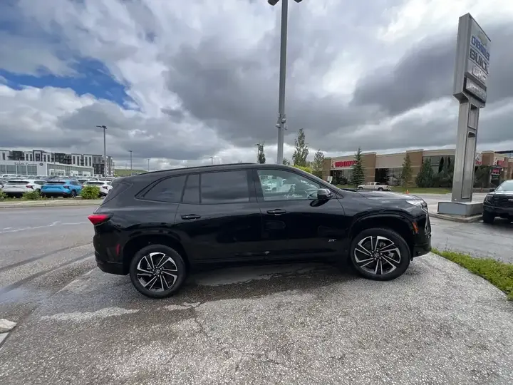 Buick Enclave 2026 photo 5