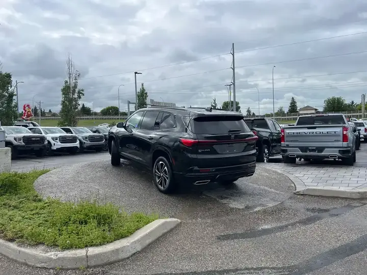 Buick Enclave 2026 photo 3