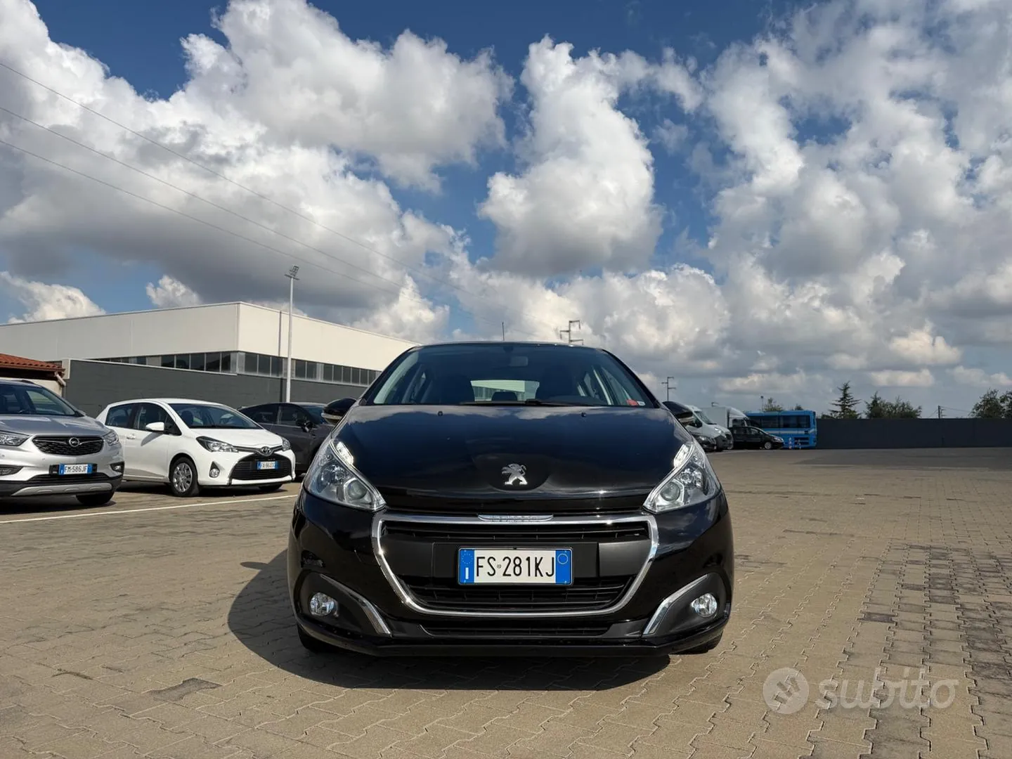 Peugeot 208 2018 photo 2