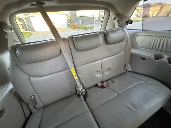 Toyota Sienna 2004 photo 5