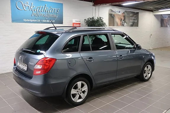 Skoda Fabia 2014 photo 3