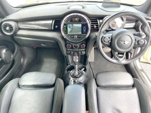 Mini Cooper S 2014 photo 2