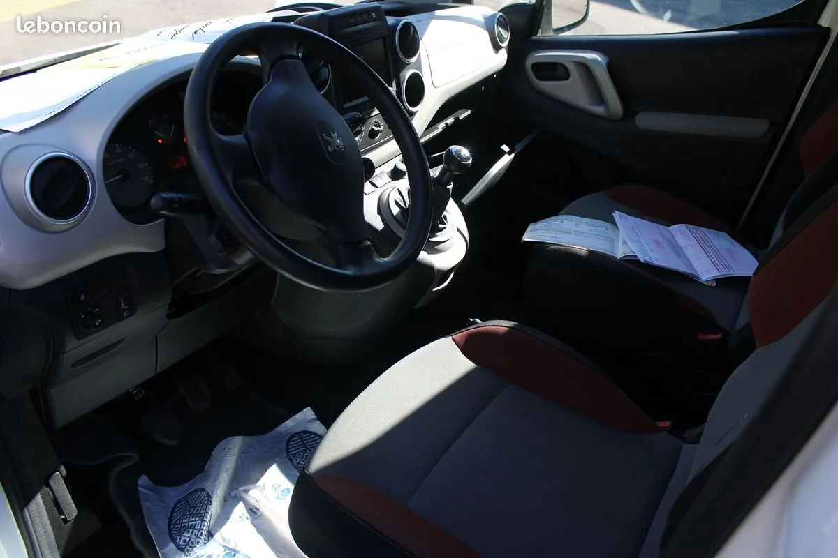 Peugeot Partner Tepee 2016 photo 5