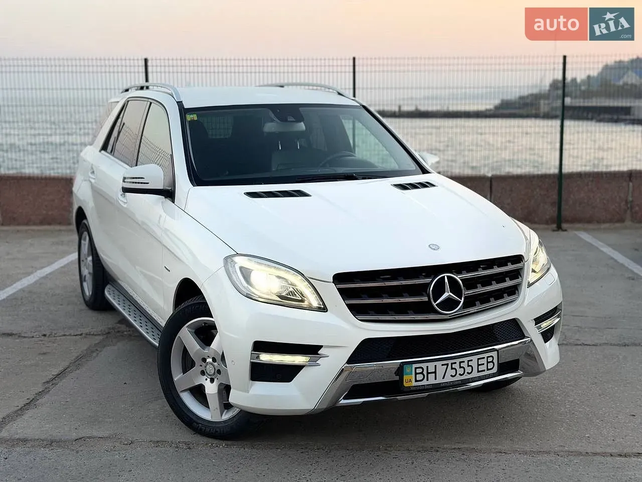 Mercedes-Benz M-Class 2012 photo 4