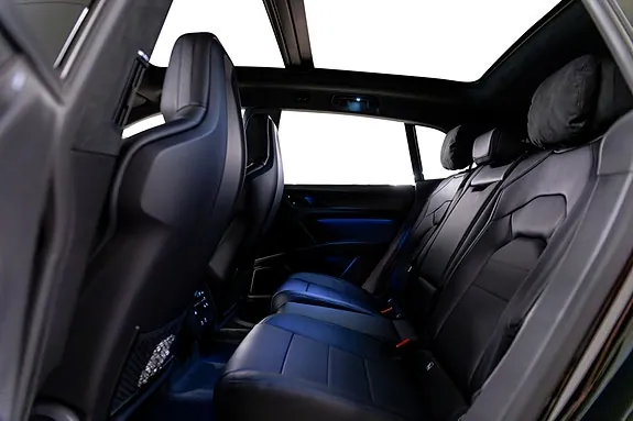 Porsche Cayenne Turbo 2026 photo 5