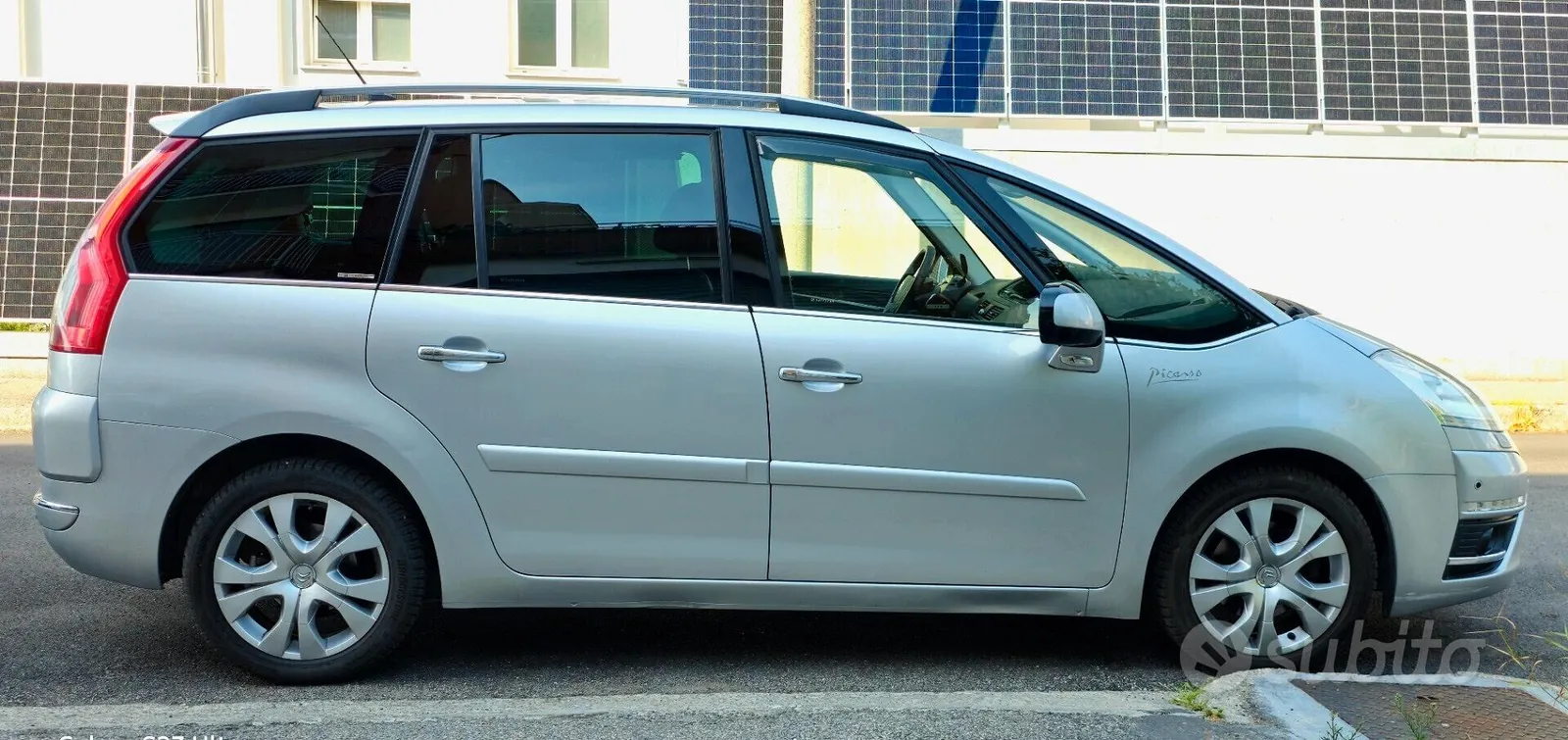 Citroen C4 Picasso 2011 photo 4