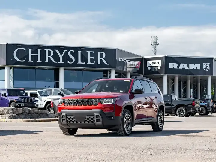 Jeep Cherokee 2026 photo 2