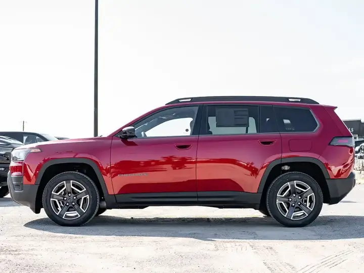 Jeep Cherokee 2026 photo 5