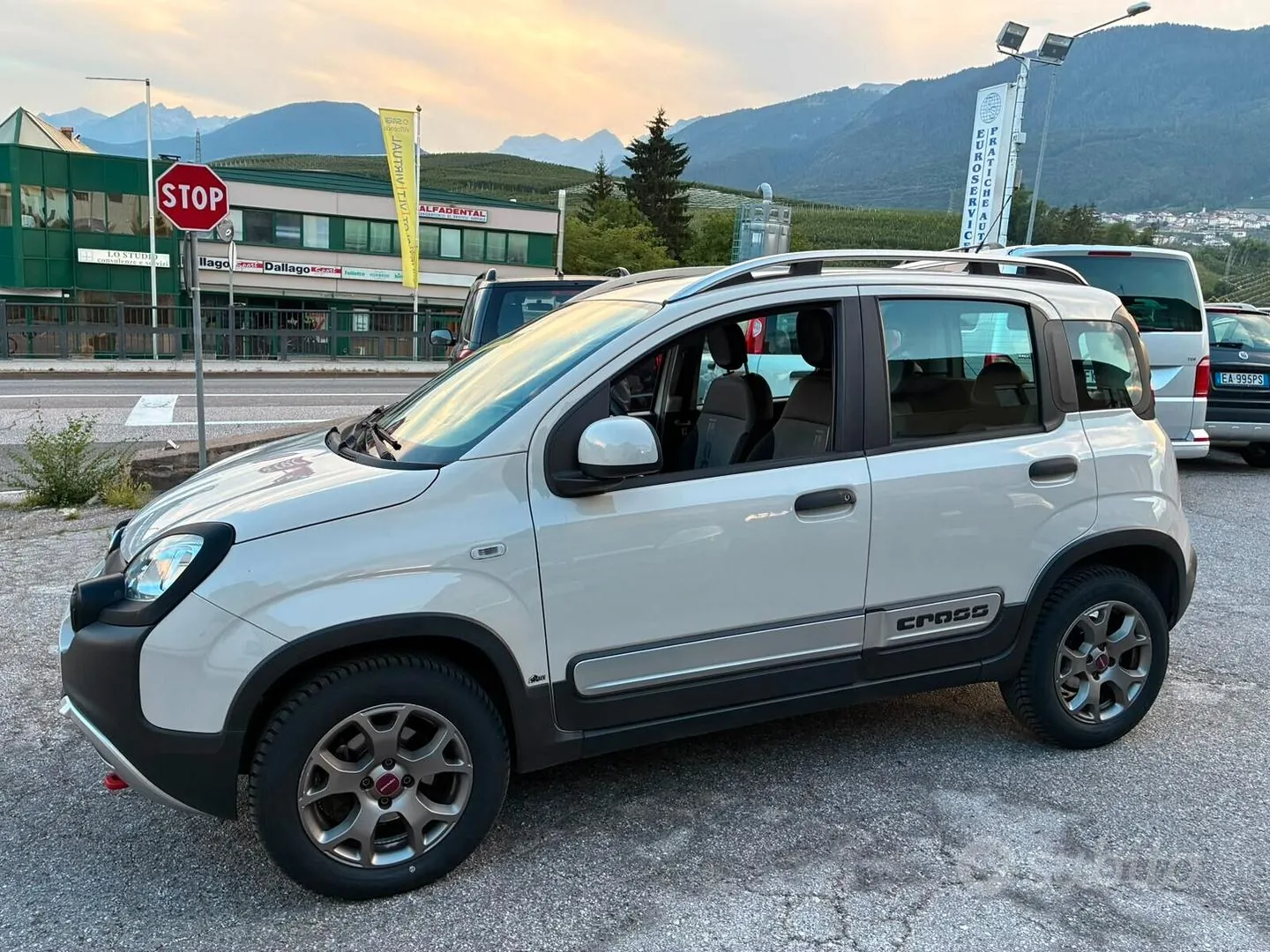 Fiat Panda Cross 2017 photo 2