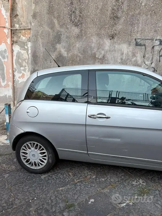 Lancia Ypsilon 2008 photo 2