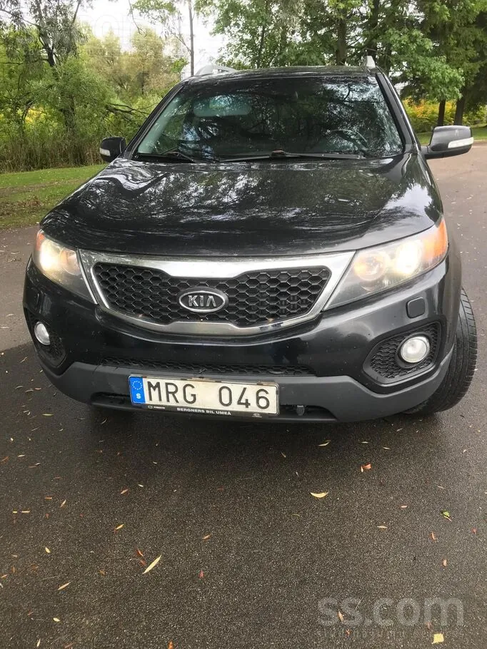 Kia Sorento 2011 photo 2