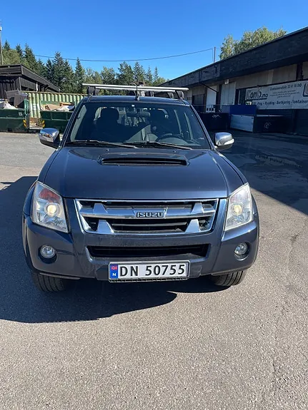 Isuzu D-Max 2010 photo 3