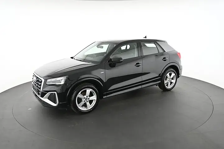 Audi Q2 2021 photo 3