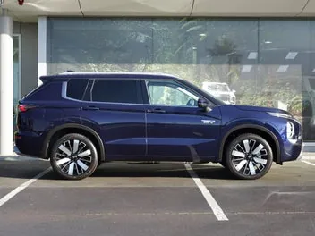 Mitsubishi Outlander 2026 photo 4