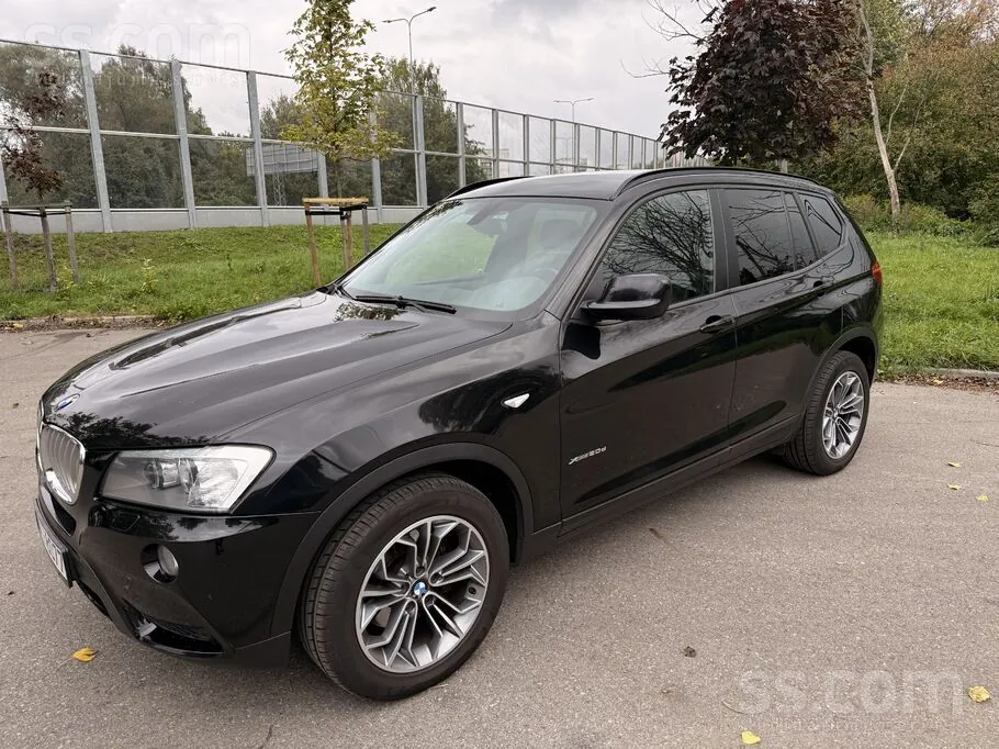 BMW X3 2012 photo 2