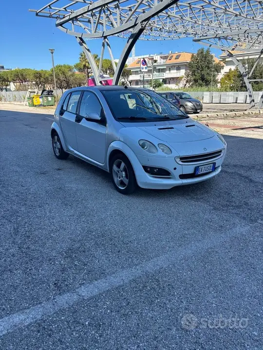 Smart Forfour 2012 photo 2