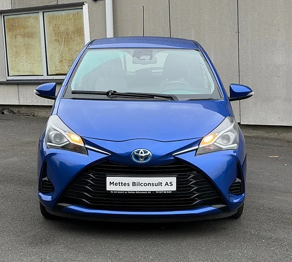 Toyota Yaris 2017 photo 4