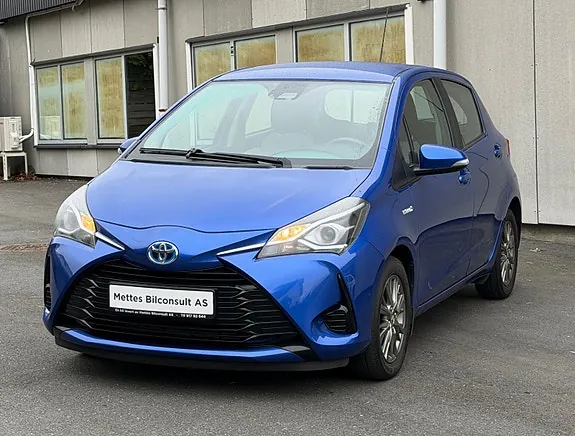 Toyota Yaris 2017 photo 5